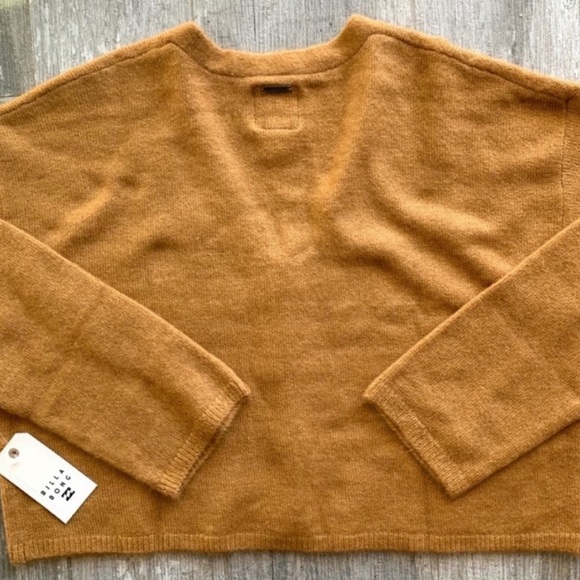 🔥🔥BILLABONG - SHORT N SWEET SWEATER🔥🔥 - Picture 8 of 9